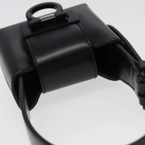 Salvatore Ferragamo Gancini Hand Bag Leather Black Auth 93834AM - Picture 8 of 14
